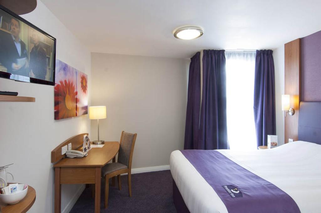 Premier Inn Sheffield Arena Δωμάτιο φωτογραφία
