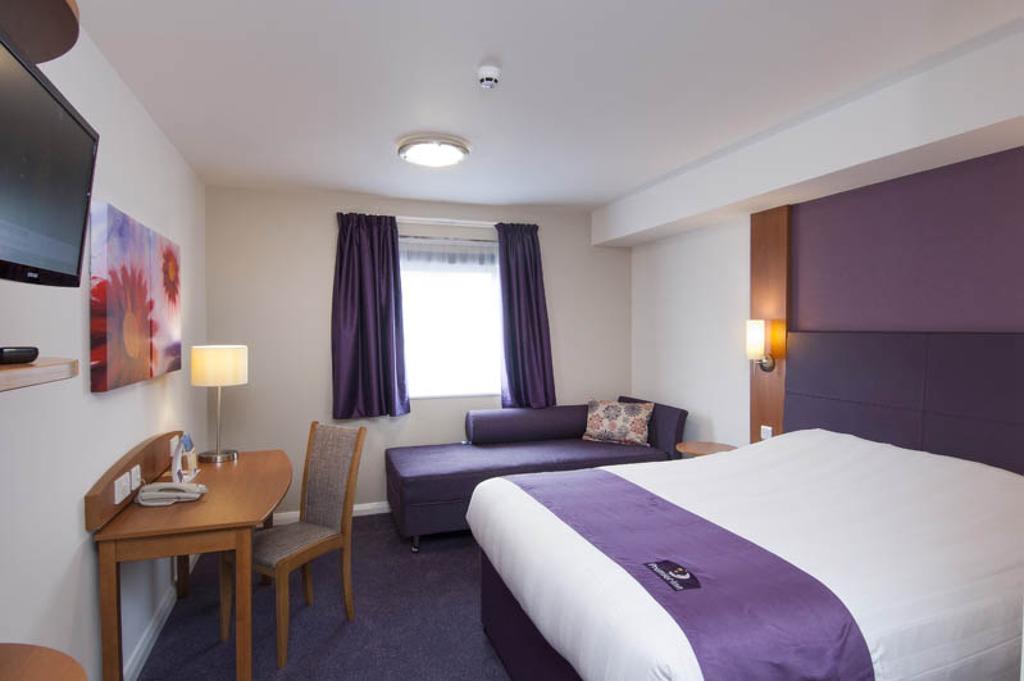 Premier Inn Sheffield Arena Δωμάτιο φωτογραφία