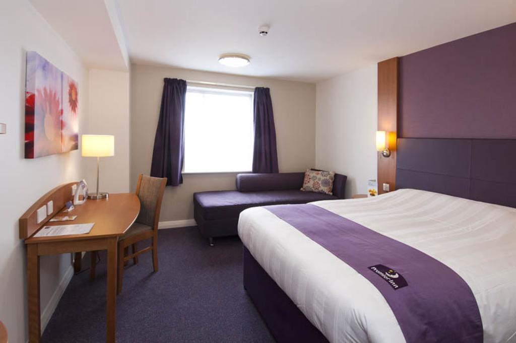 Premier Inn Sheffield Arena Δωμάτιο φωτογραφία