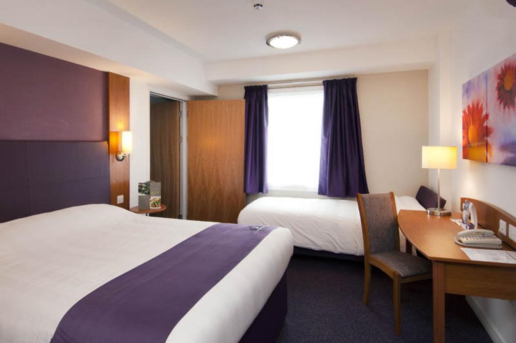 Premier Inn Sheffield Arena Δωμάτιο φωτογραφία