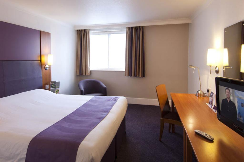 Premier Inn Sheffield Arena Δωμάτιο φωτογραφία
